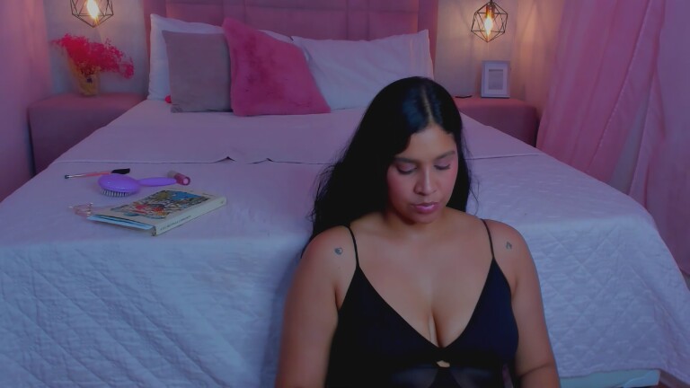 Bellaa_Rosse's Streamate show and profile