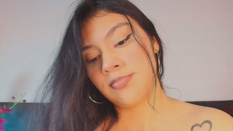 Zamantthaa's Streamate show and profile