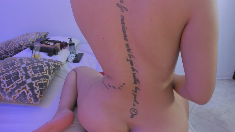 IsabelOrtega's Streamate show and profile