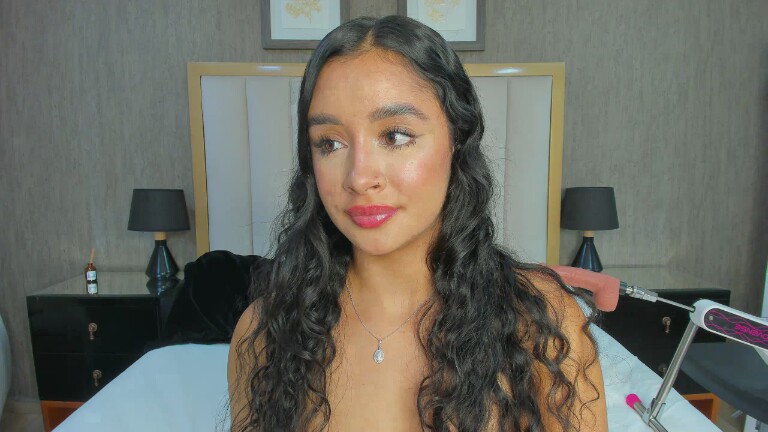 LizyMilleren's Streamate show and profile