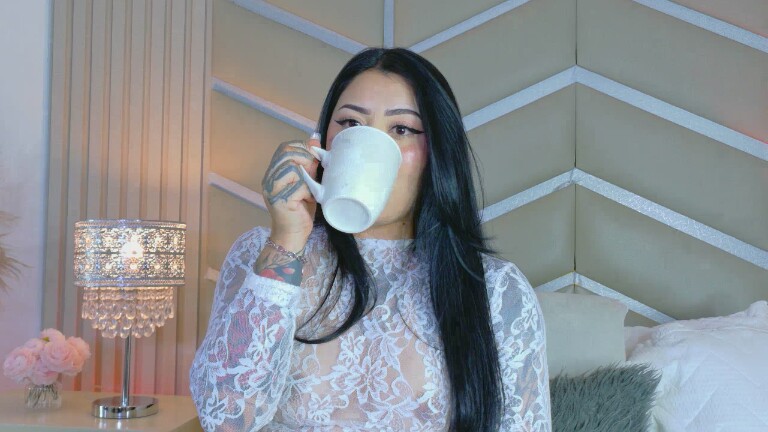 EllieKlark's Streamate show and profile