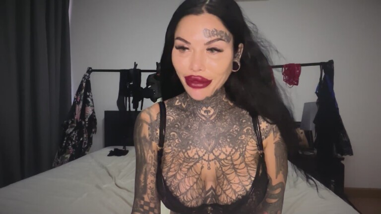 DARKINKEDBABE's Streamate show and profile