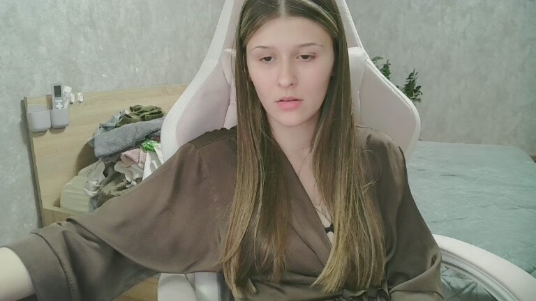 AngeLinA199's Streamate show and profile