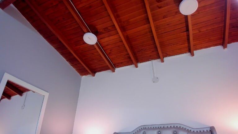 NiaMoon's Streamate show and profile