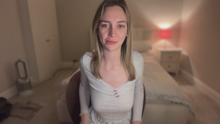 ElsieLondonxx's Streamate show and profile