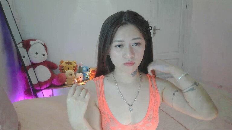 Anne99's Streamate show and profile