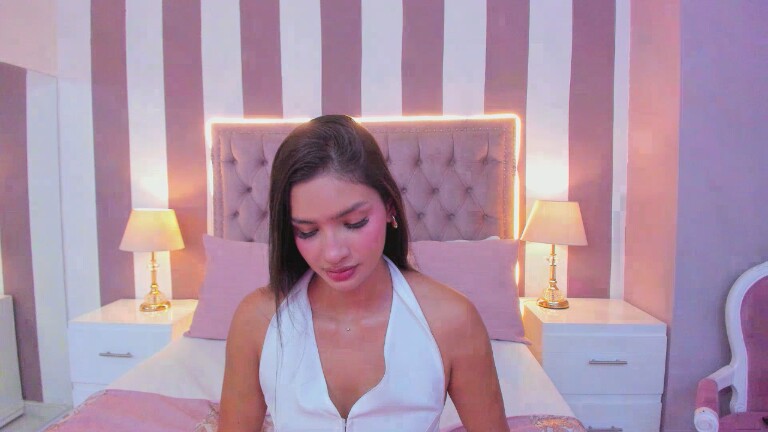 AuraClark's Streamate show and profile