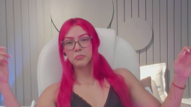 KristensClark's Streamate show and profile