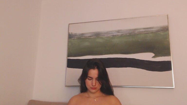 NiaMinogue's Streamate show and profile