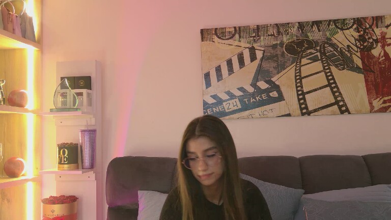 ChloeWil's Streamate show and profile