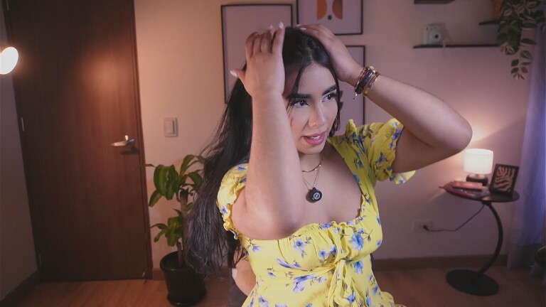 IsabellaaDiior's Streamate show and profile