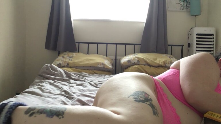 HotHollyx's Streamate show and profile