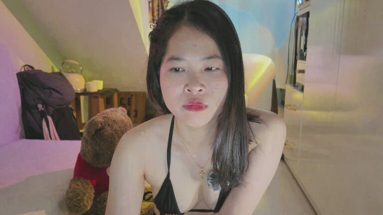 Bonbon99's Streamate show and profile