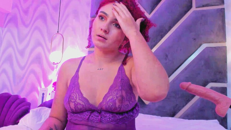 HollyJhonson's Streamate show and profile