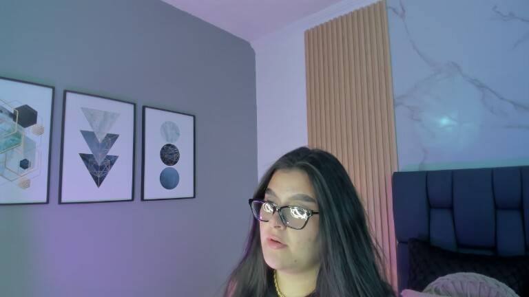 Violeta_Maddox's Streamate show and profile