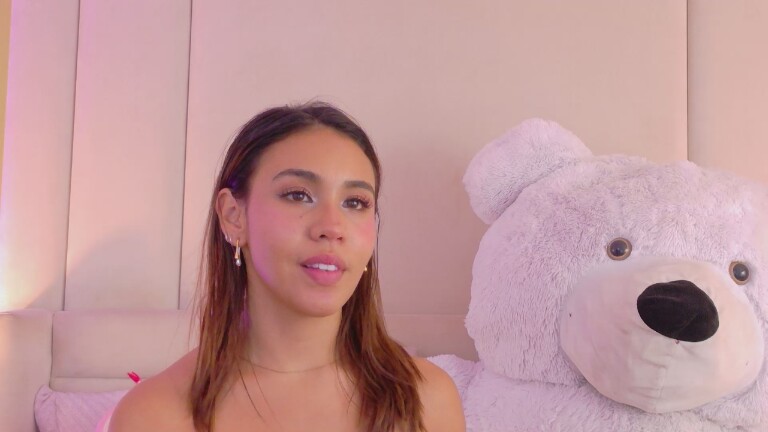 GiaSkye's Streamate show and profile