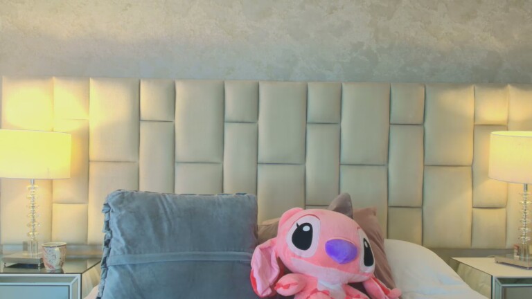 Anngell_Sweety's Streamate show and profile