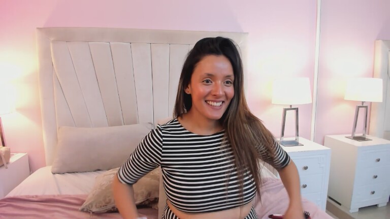 CynthiaMore's Streamate show and profile
