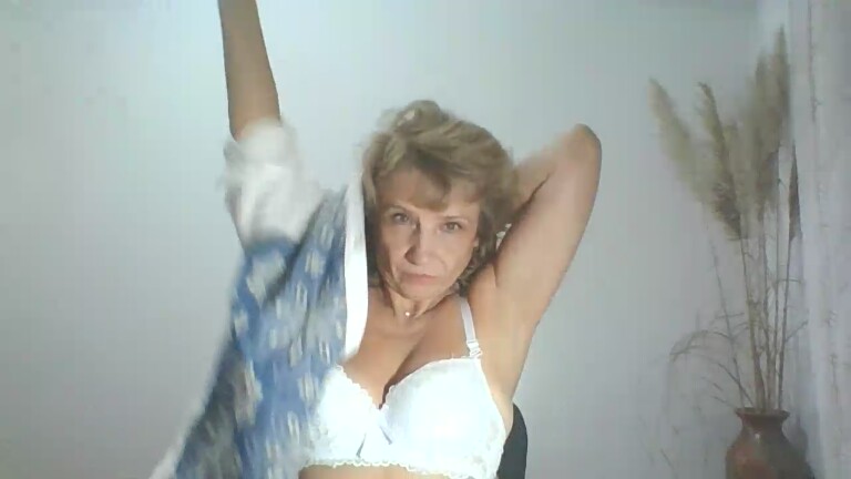 SimplyEnchanting's Streamate show and profile