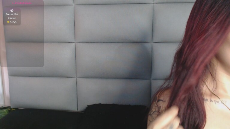 naomish's Streamate show and profile