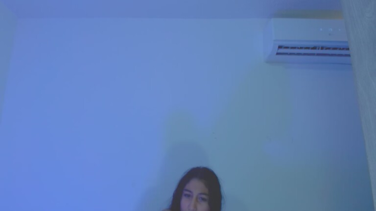 Kalifa_h's Streamate show and profile