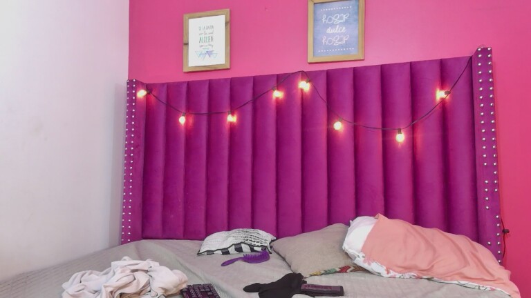 littleeemiily21's Streamate show and profile