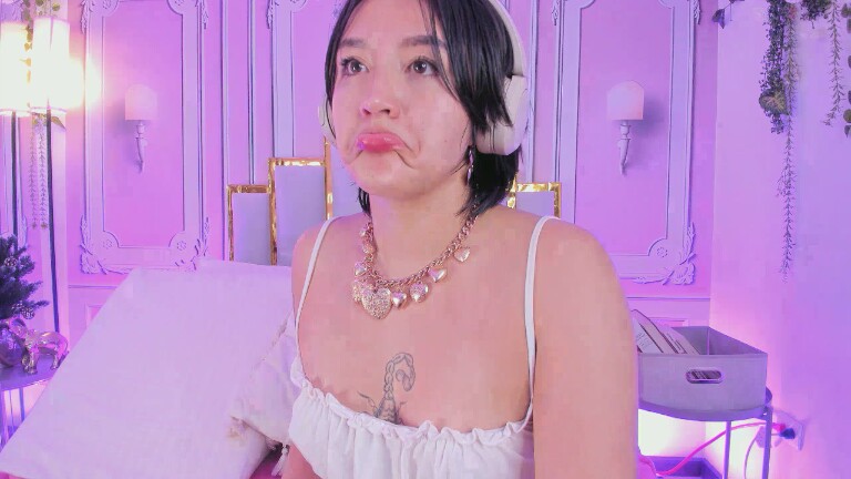 NaraSuarez's Streamate show and profile