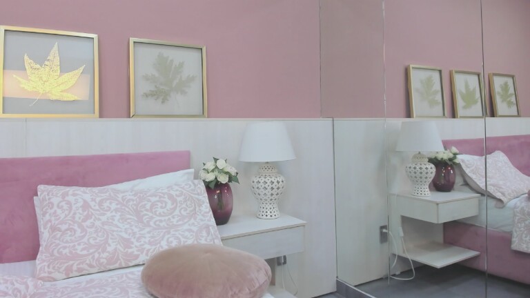 AliPeeks's Streamate show and profile