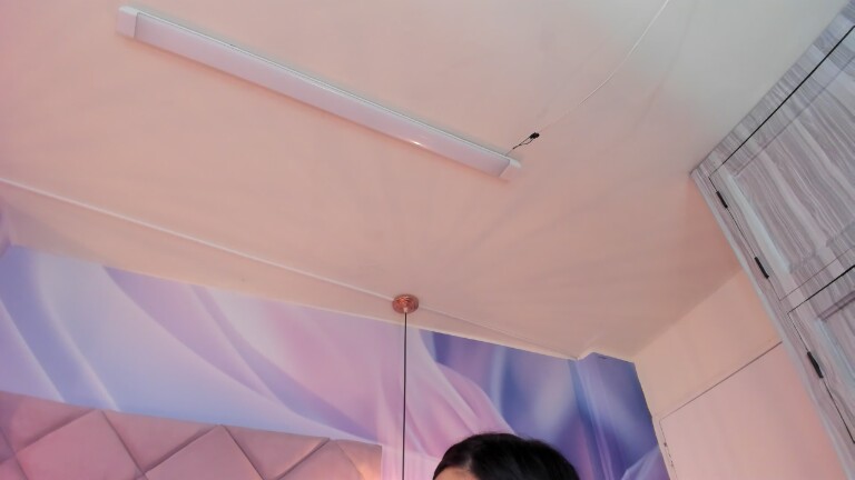 ViolletaRosse's Streamate show and profile