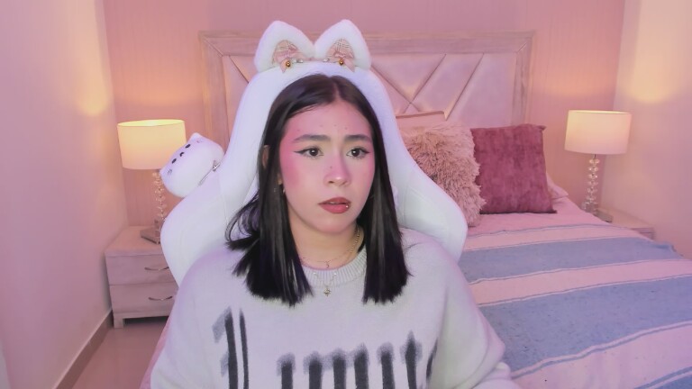 SophiaColinns's Streamate show and profile