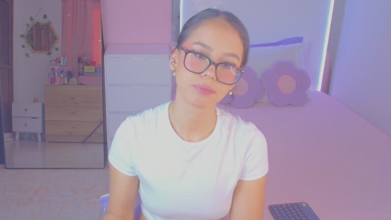 GABYHANK's Streamate show and profile