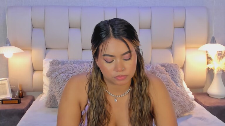 EmmaPrinncess's Streamate show and profile