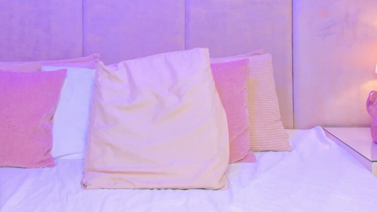 VenusMillan's Streamate show and profile