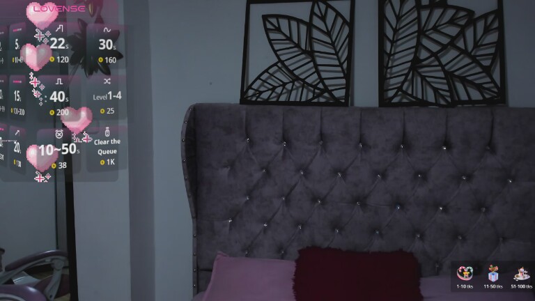 kazumiii's Streamate show and profile