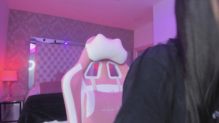 LylaKarl's Streamate show and profile