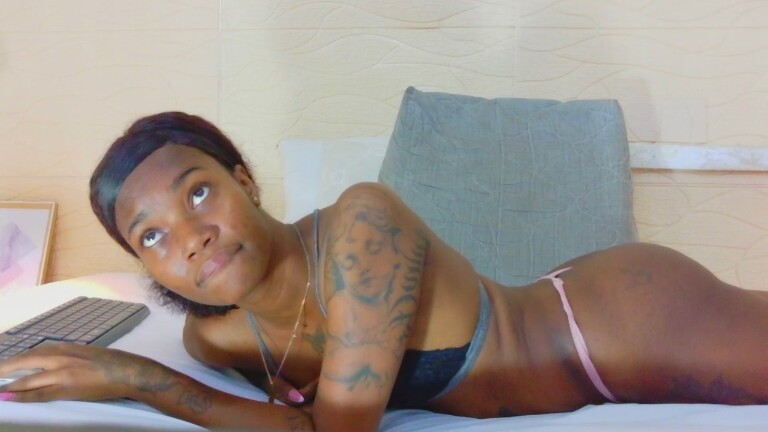Slimchocobar28's Streamate show and profile