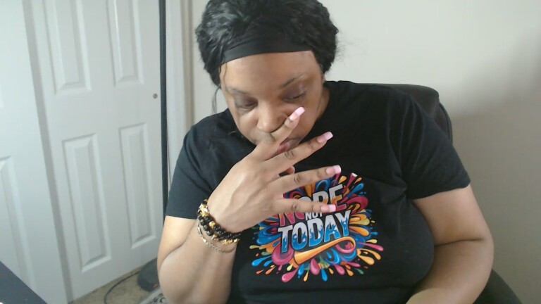 SexyMona's Streamate show and profile