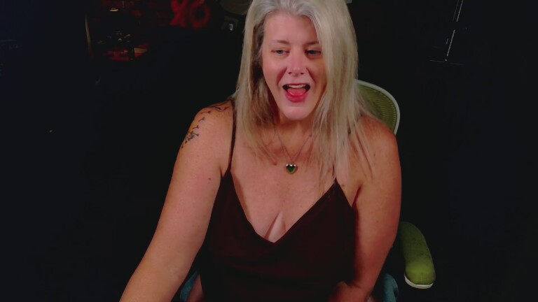 Alicescuriosity's Streamate show and profile