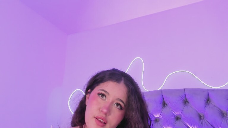 SummerLuna's Streamate show and profile