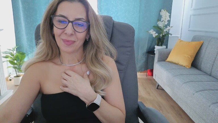 MsSuky's Streamate show and profile