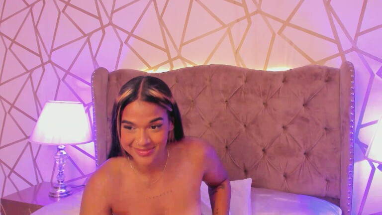 SaschaFit's Streamate show and profile