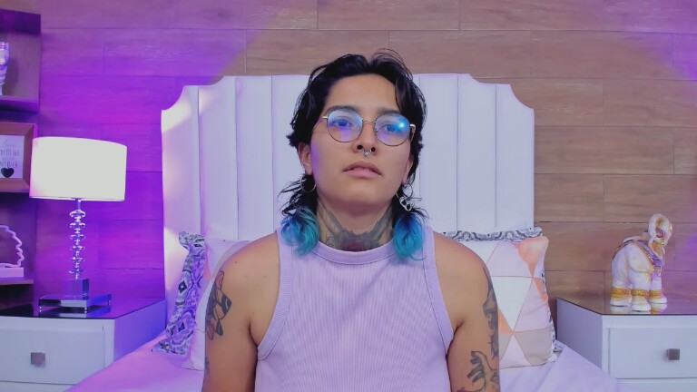 AmyRavens's Streamate show and profile