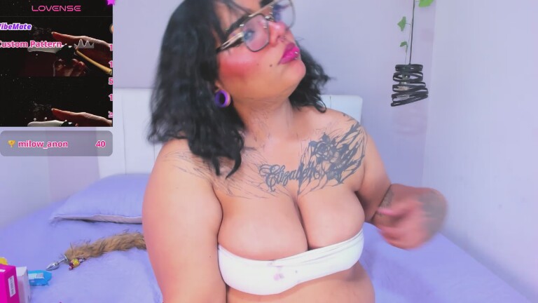 scarletthjhonsom's Streamate show and profile