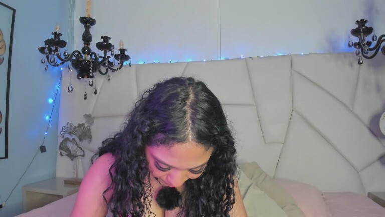 ScarlettFlever's Streamate show and profile