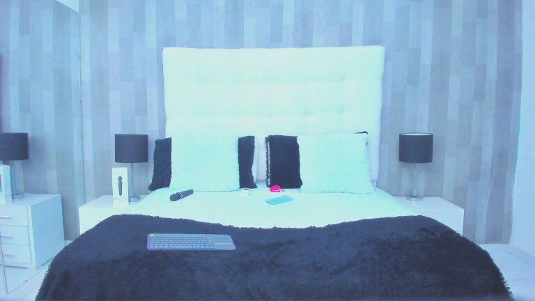 LeahMillerh's Streamate show and profile