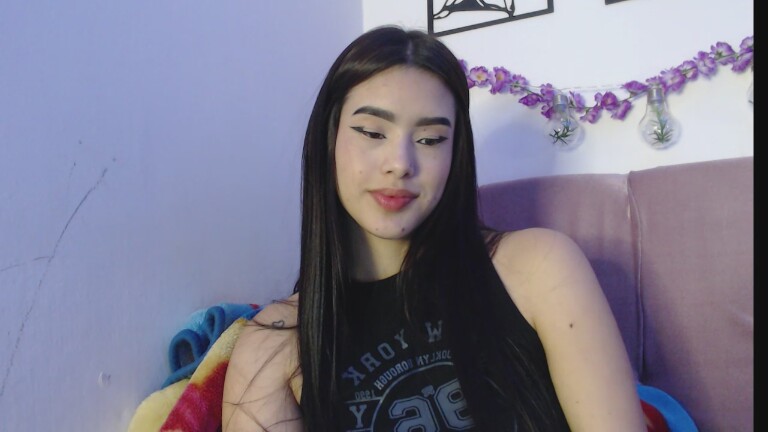 ZakuraSlave's Streamate show and profile