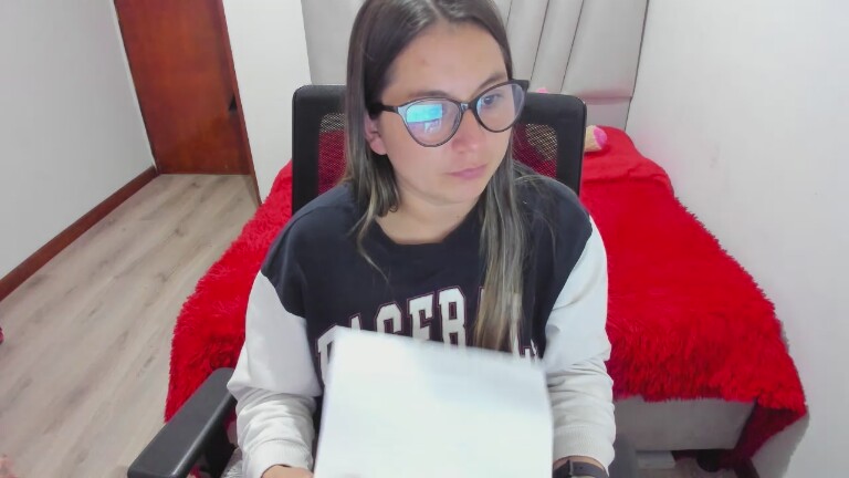 SamaanthaWilson's Streamate show and profile