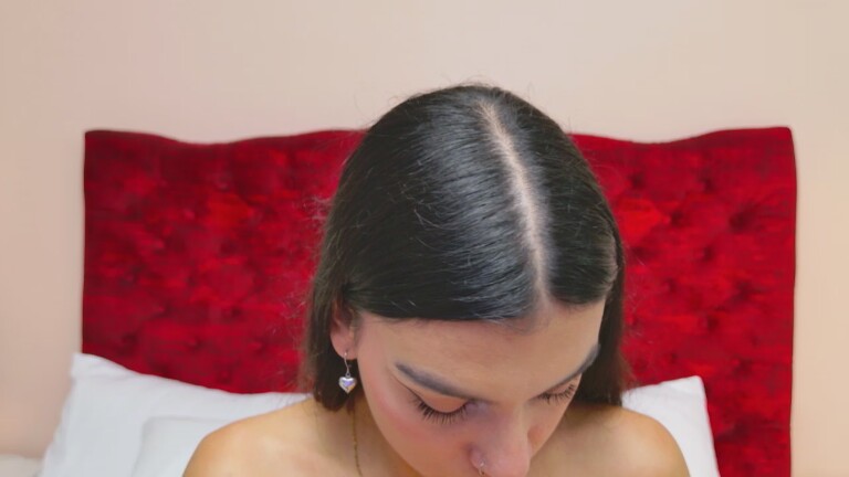 NoemiFerrer's Streamate show and profile