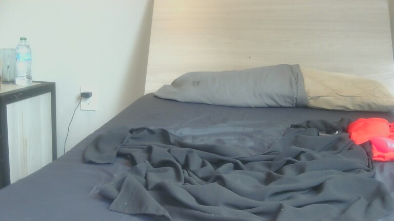 VivienneVale's Streamate show and profile