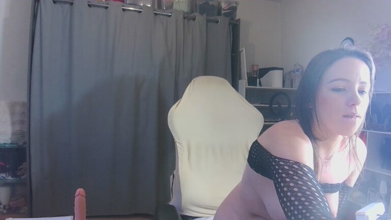 hotenza's Streamate show and profile